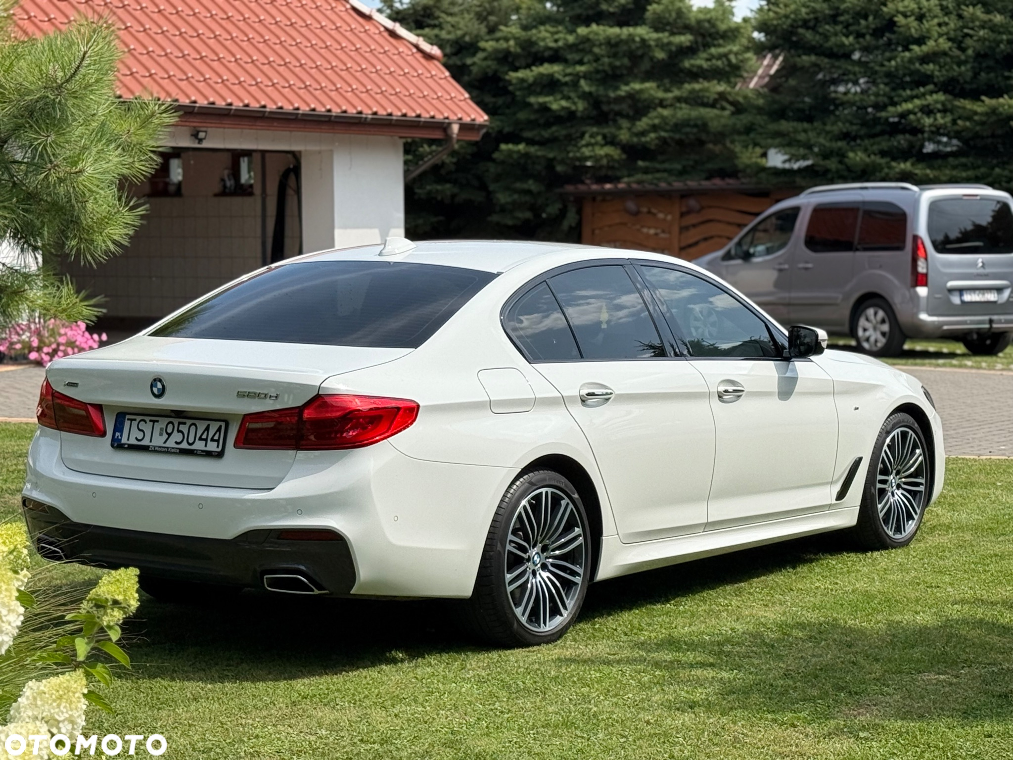 BMW Seria 5 520d xDrive M Sport sport - 35