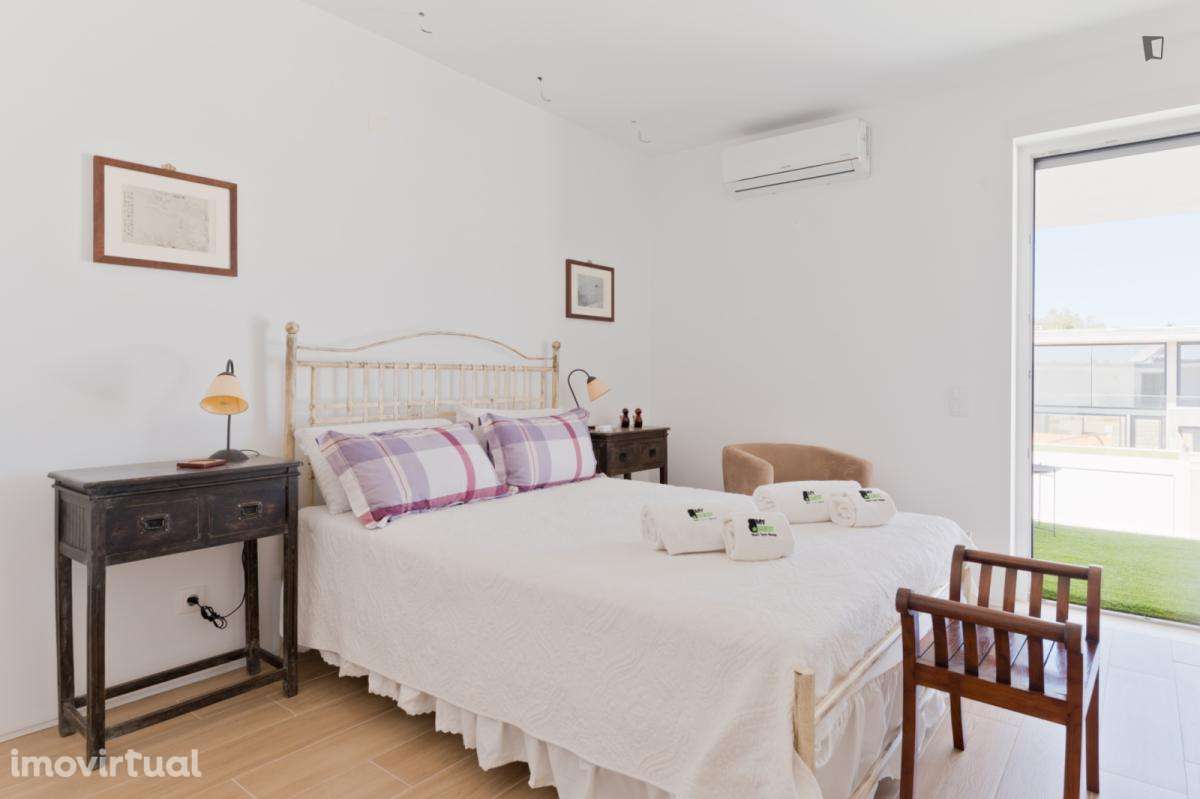 Casa com 2 quartos - localizado em Setubal - Grande imagem: 2/37