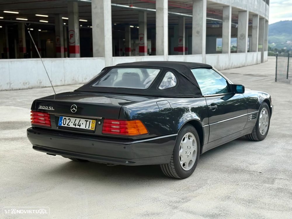 Mercedes-Benz SL 300 - 5