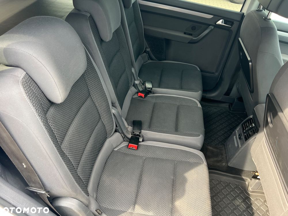 Volkswagen Touran 1.6 TDI DPF Comfortline - 17