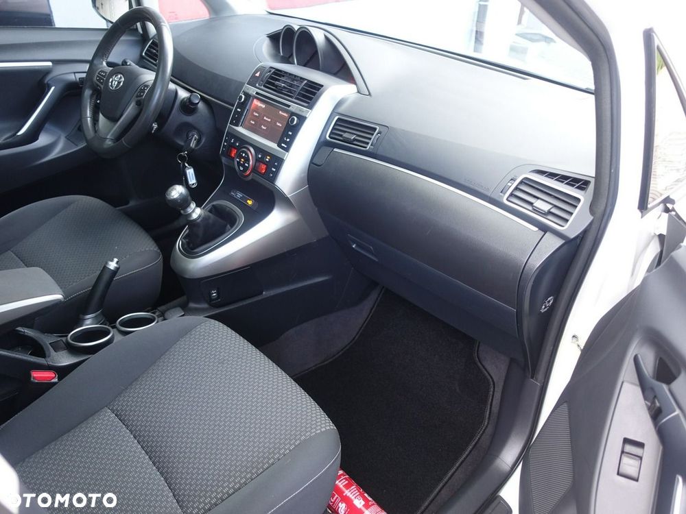 Toyota Verso 1.6 Active - 11