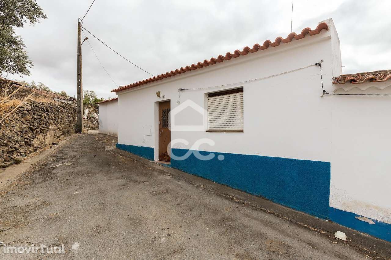 Moradia T2 c/ Terreno de 286 m² | Castro Verde, Beja - Grande imagem: 2/36