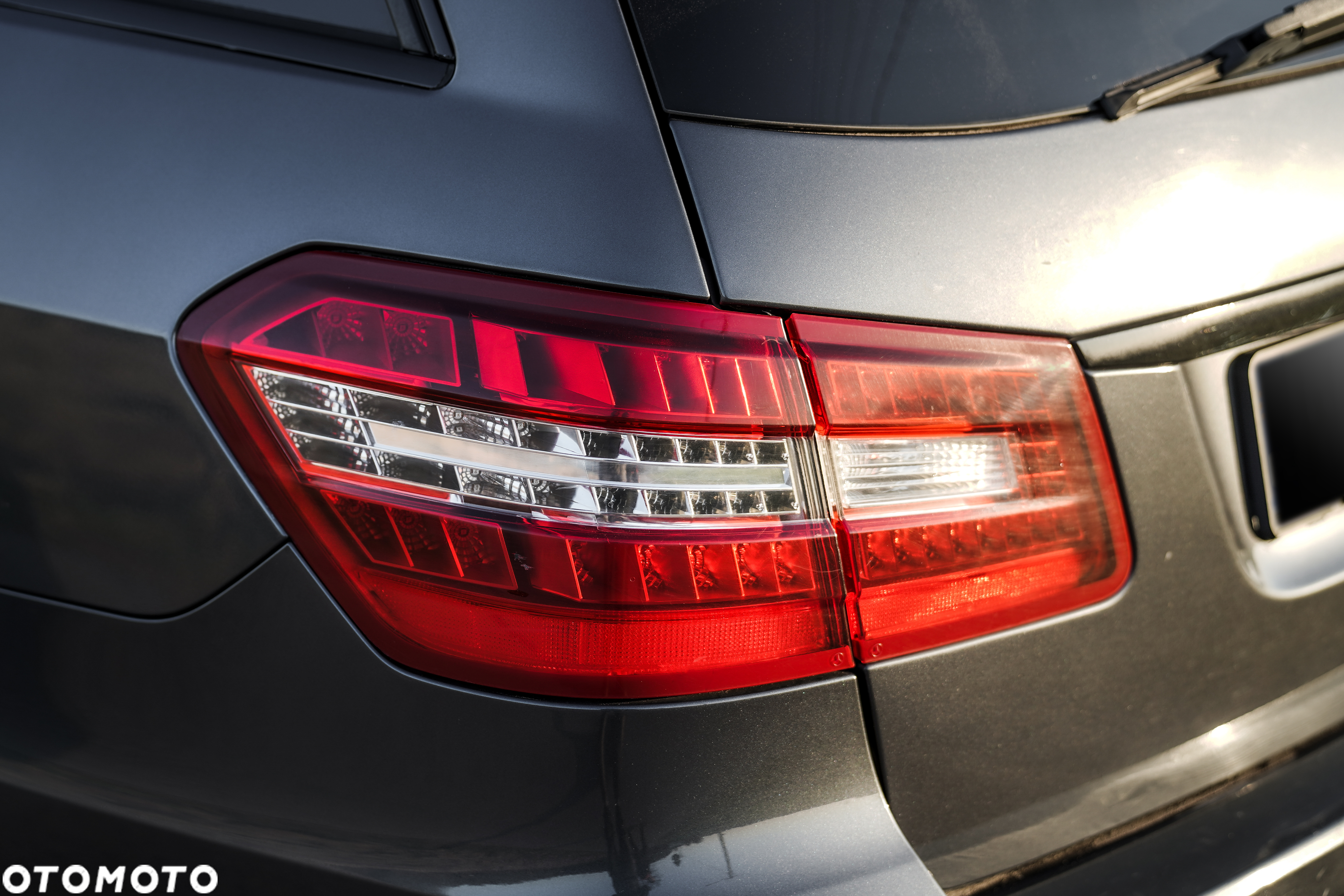 Mercedes-Benz Klasa E 350 T CDI DPF BlueEFFICIENCY 7G-TRONIC Avantgarde - 7