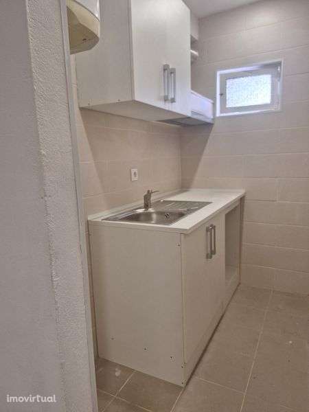 T1 rio tinto junto ao metro - Grande imagem: 2/6