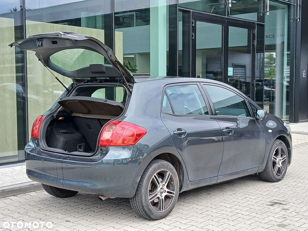 Toyota Auris 1.6 VVT-i Luna MM - 29