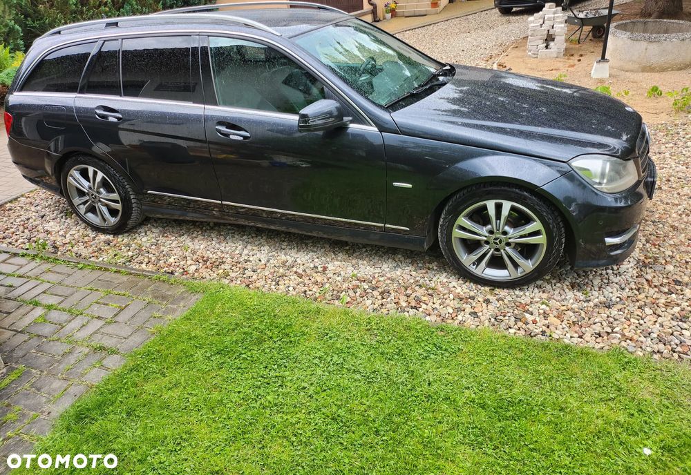 Mercedes-Benz Klasa C 250 CDI BlueEff 4-Matic Elegance - 4