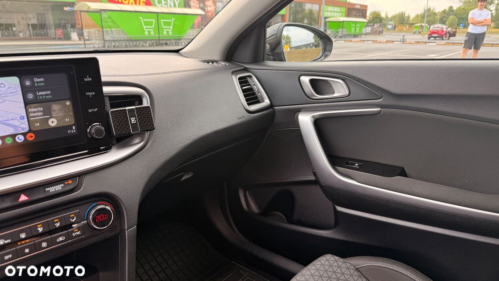 Kia Ceed 1.6 CRDi SCR M - 20