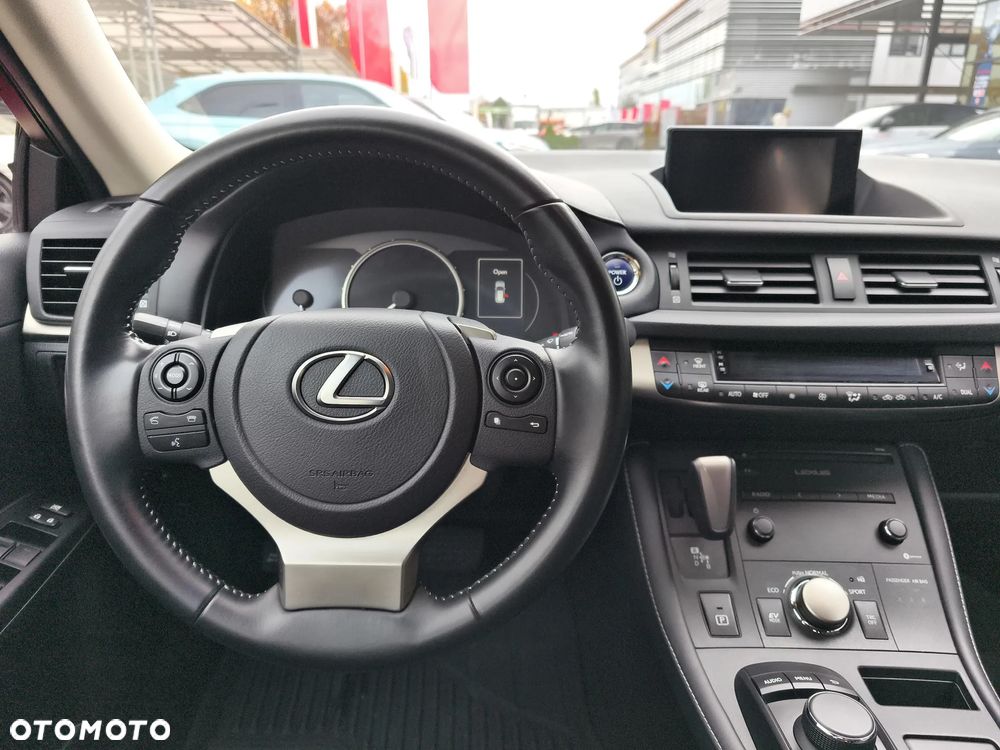 Lexus CT 200h Elegance - 11