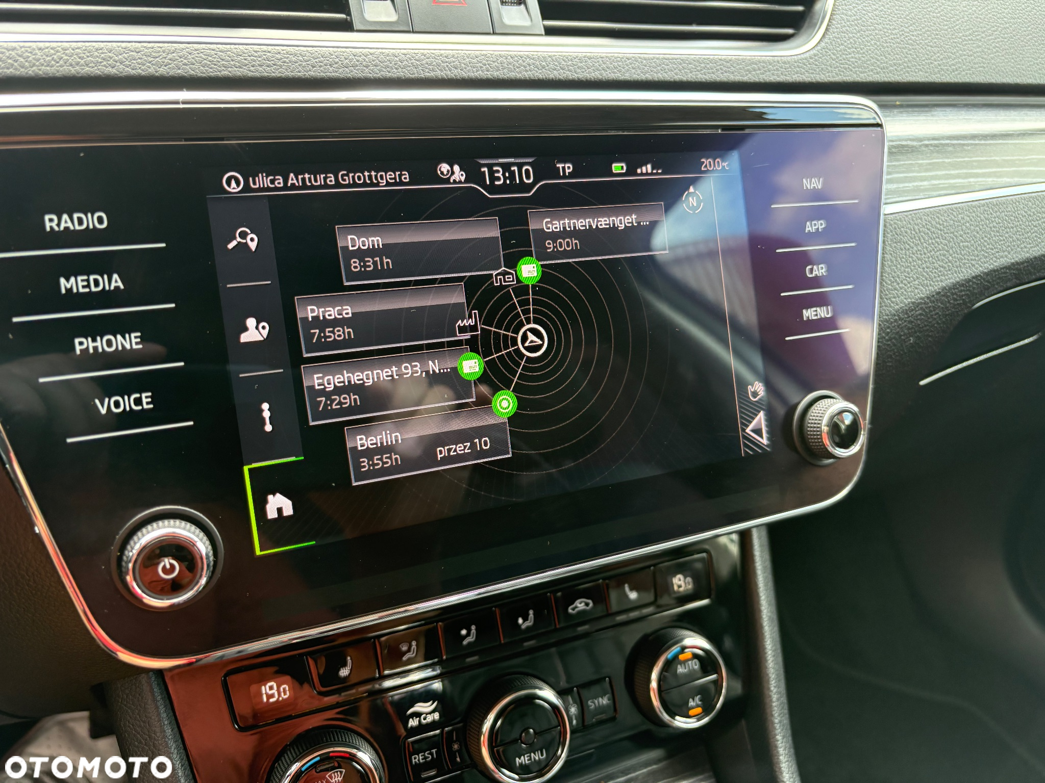 Skoda Superb 2.0 TDI DSG Style - 37