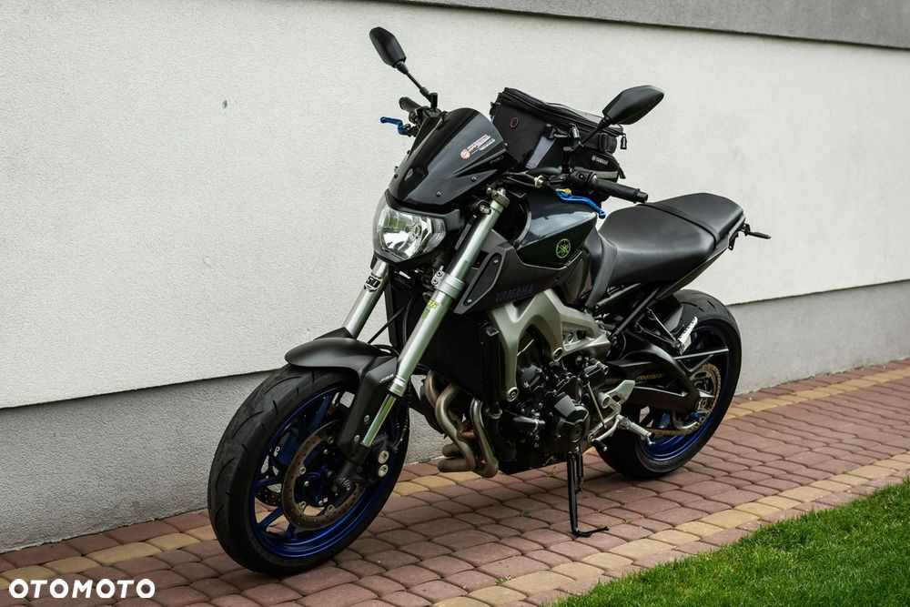 Yamaha MT - 7