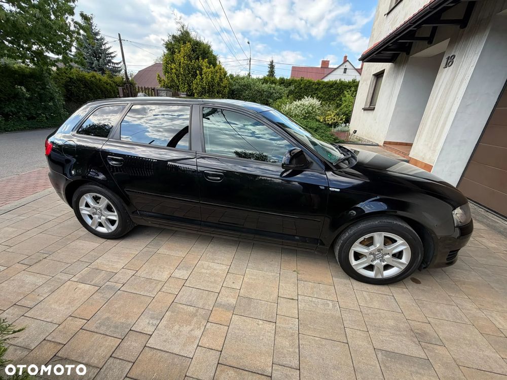 Audi A3 Sportback 1.6 Ambiente - 5