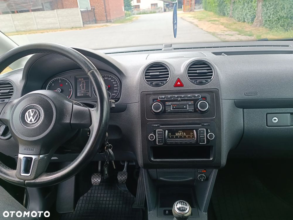 Volkswagen Caddy - 10