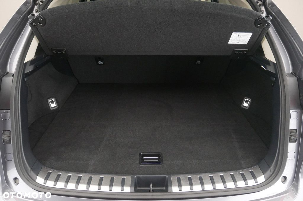 Lexus NX - 16