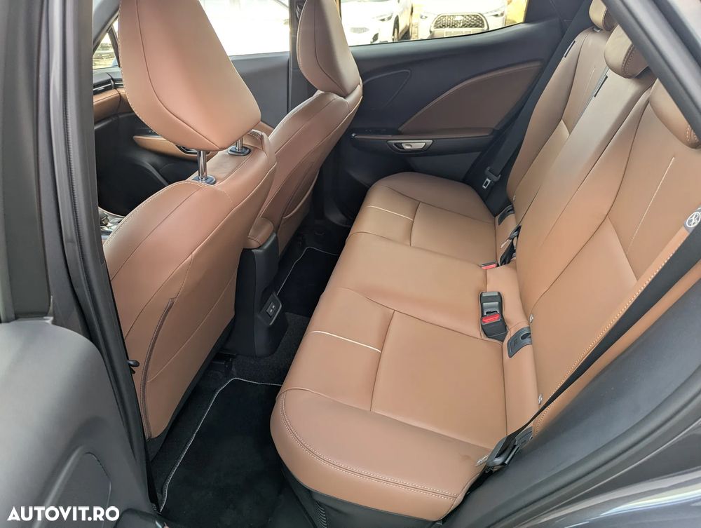 Lexus LBX 1.5 HEV 4x2 CVT Relax - 19