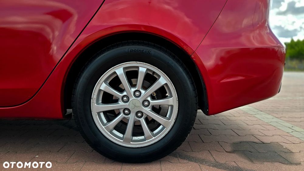 Mitsubishi Lancer 1.8 Invite - 12