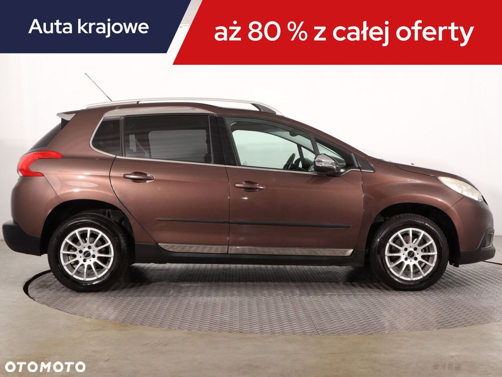 Peugeot 2008 - 8