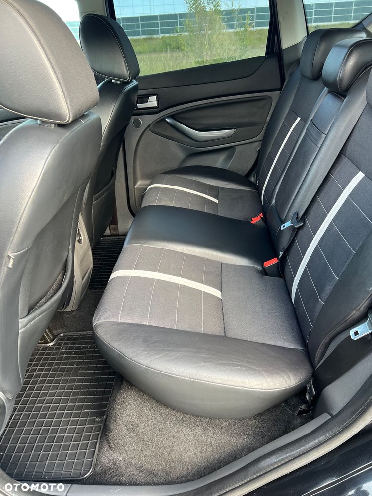 Ford Kuga 2.0 TDCi 4x4 Trend - 11