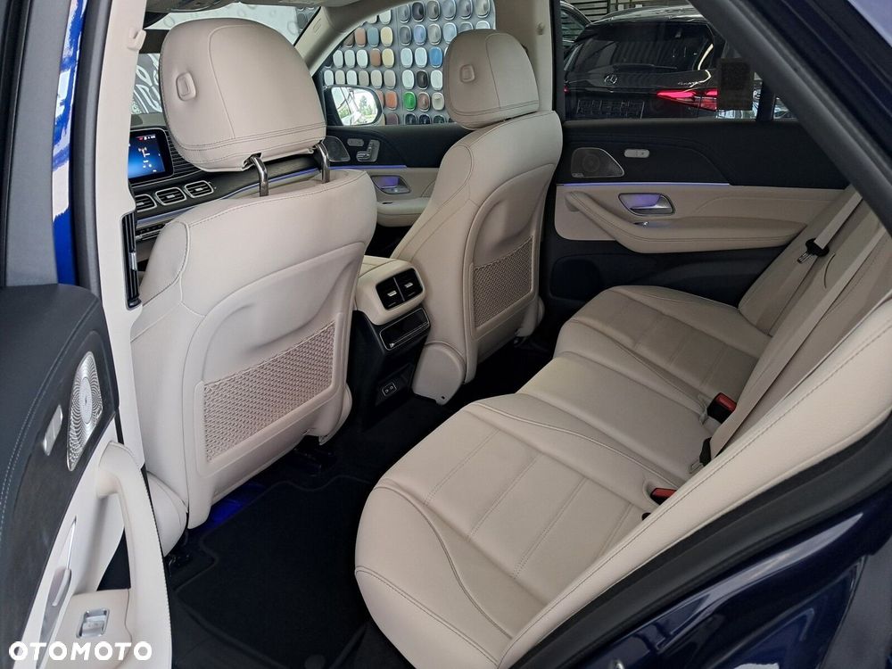Mercedes-Benz GLE - 32
