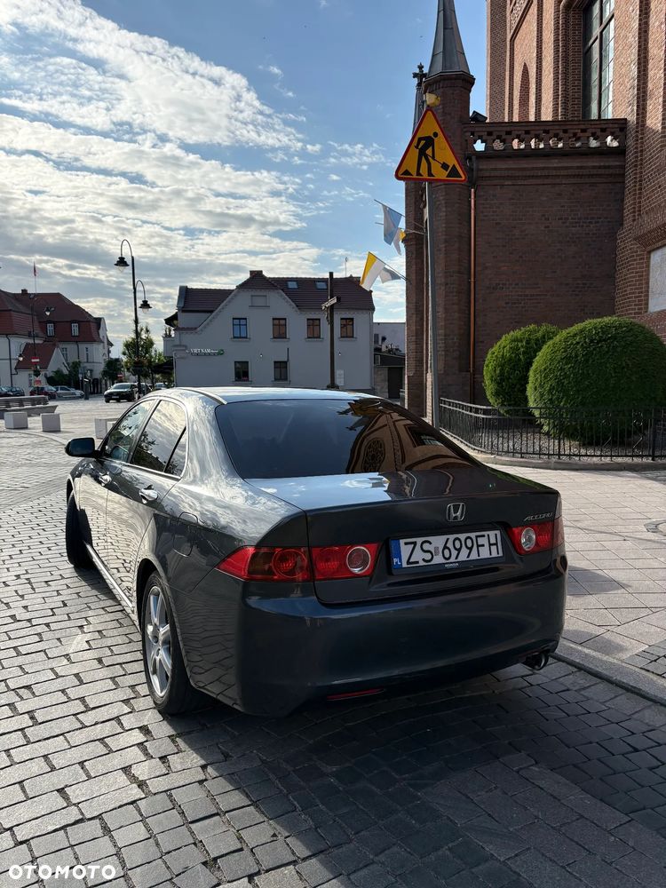 Honda Accord 2.0 Comfort - 14