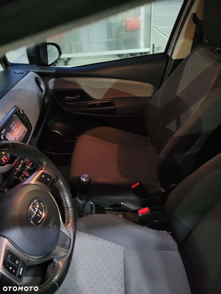Toyota Yaris 1.33 Life - 11