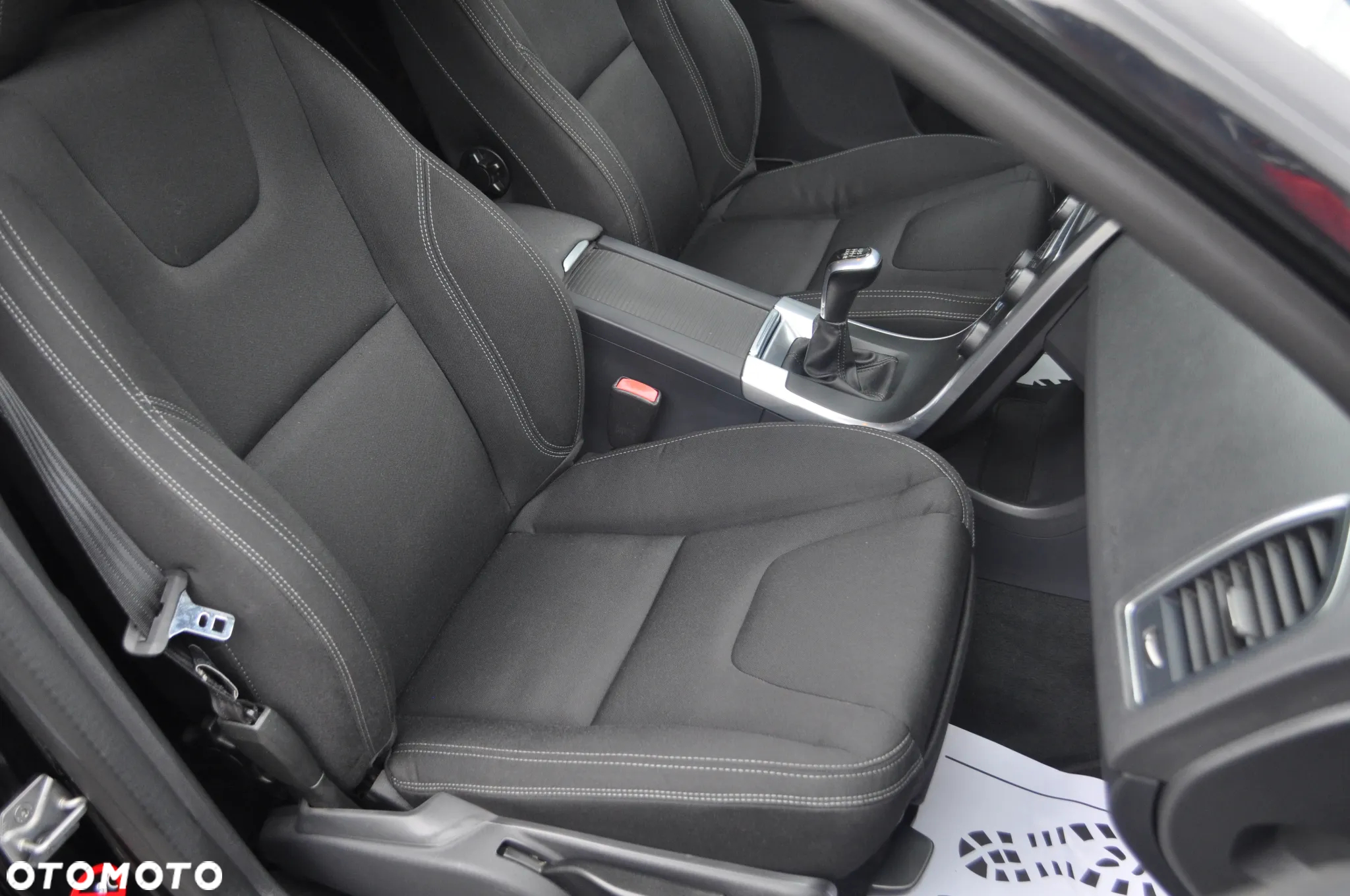 Volvo XC 60 D4 Drive-E Kinetic - 21