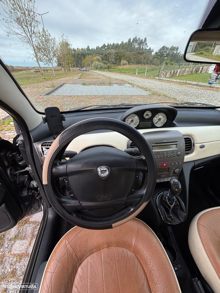 Lancia Ypsilon - 8