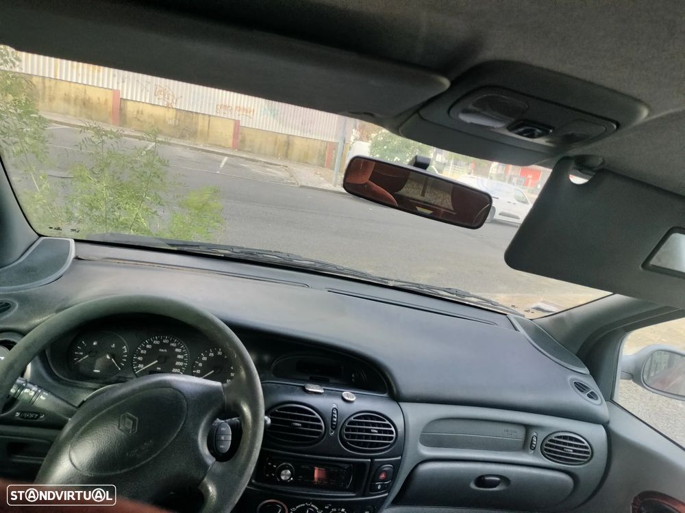 Renault Mégane Scénic 1.9 dTi Kaleido - 5