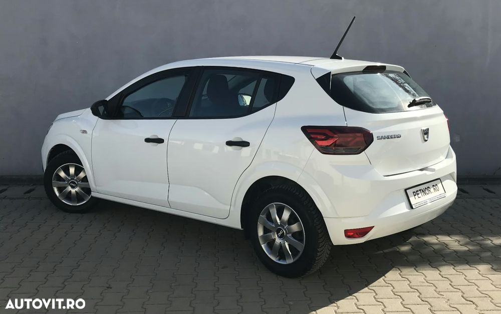 Dacia Sandero TCe 90 Essential - 5