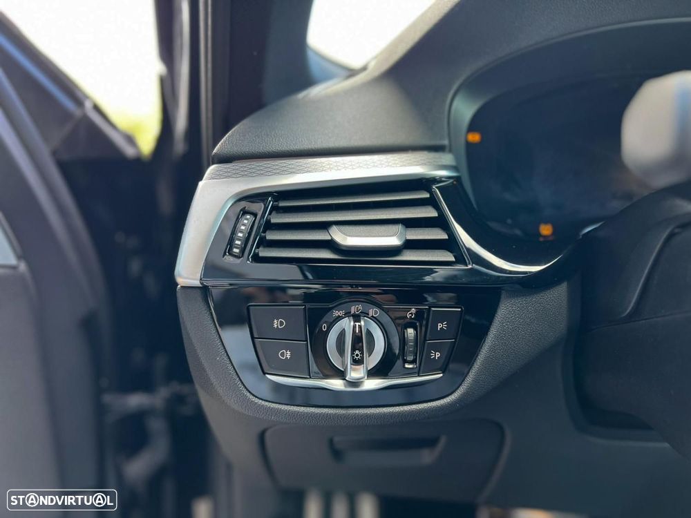 BMW 520 d xDrive Pack M Auto - 9