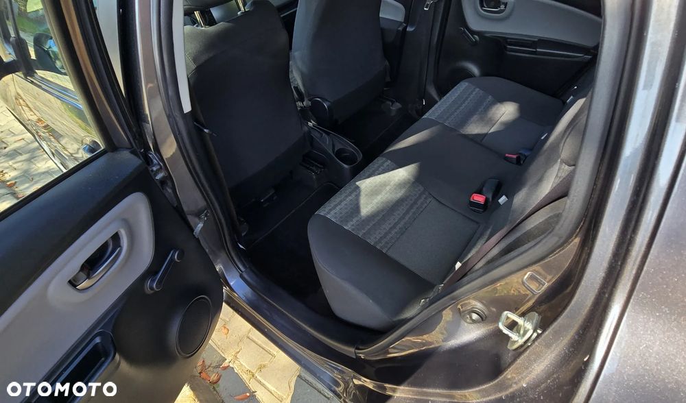 Toyota Yaris - 36