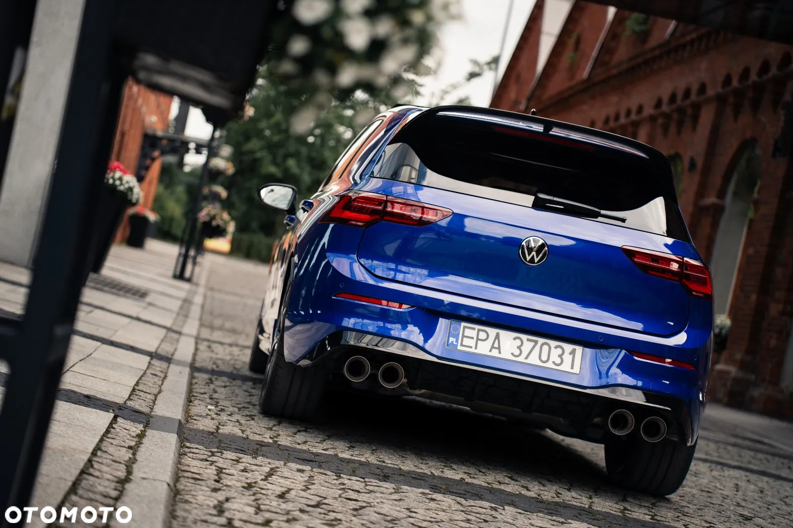 Volkswagen Golf 2.0 TSI OPF 4Motion DSG R - 4