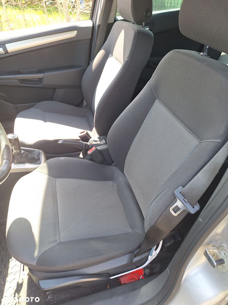 Opel Astra 1.6 - 4