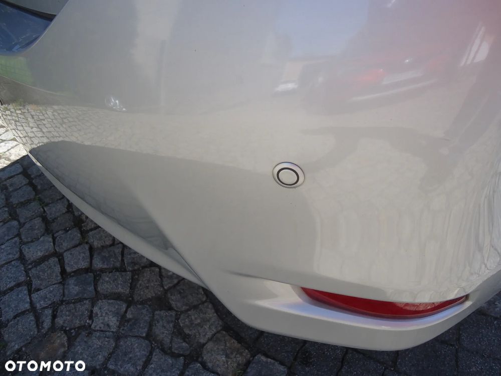 Toyota Corolla 1.6 Comfort - 14