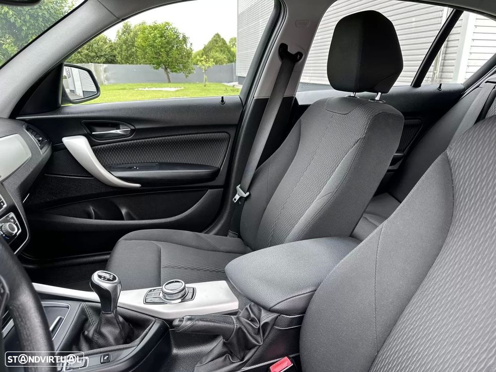 BMW 116 d Sport Line - 32
