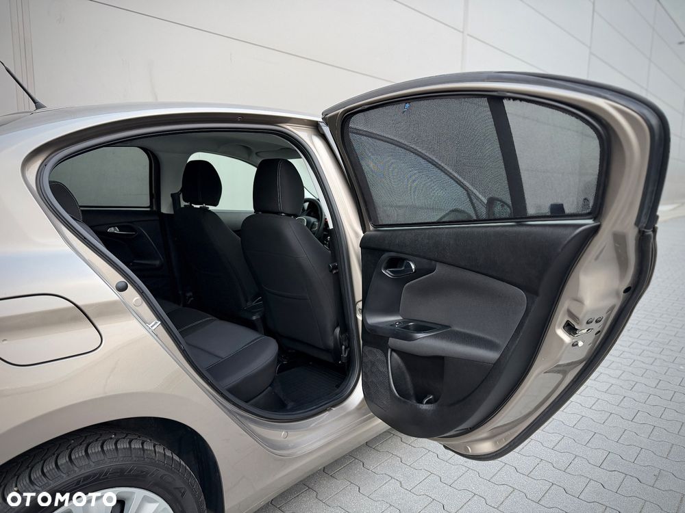 Fiat Tipo 1.4 16V - 16