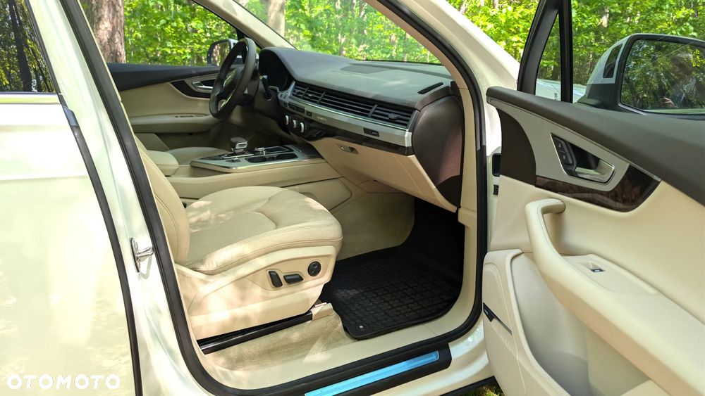 Audi Q7 - 19