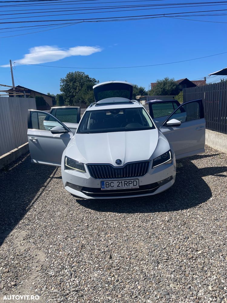 Skoda Superb 2.0 TDI DSG Style - 2
