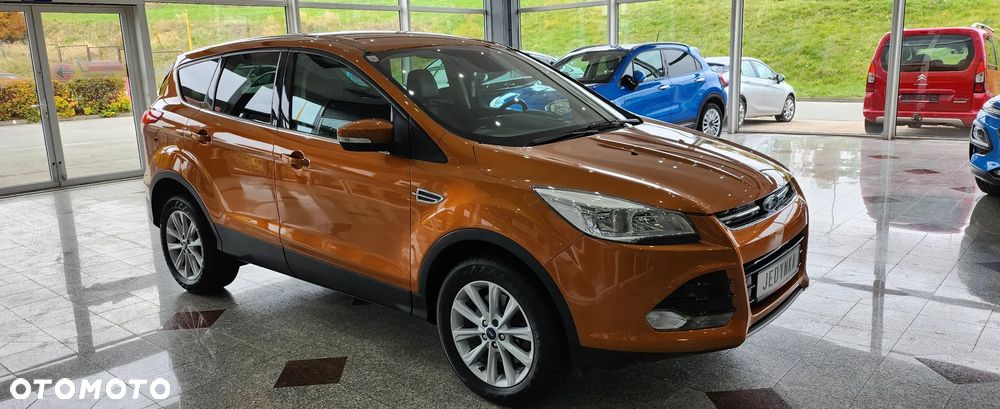Ford Kuga 2.0 TDCi 2x4 Titanium - 3