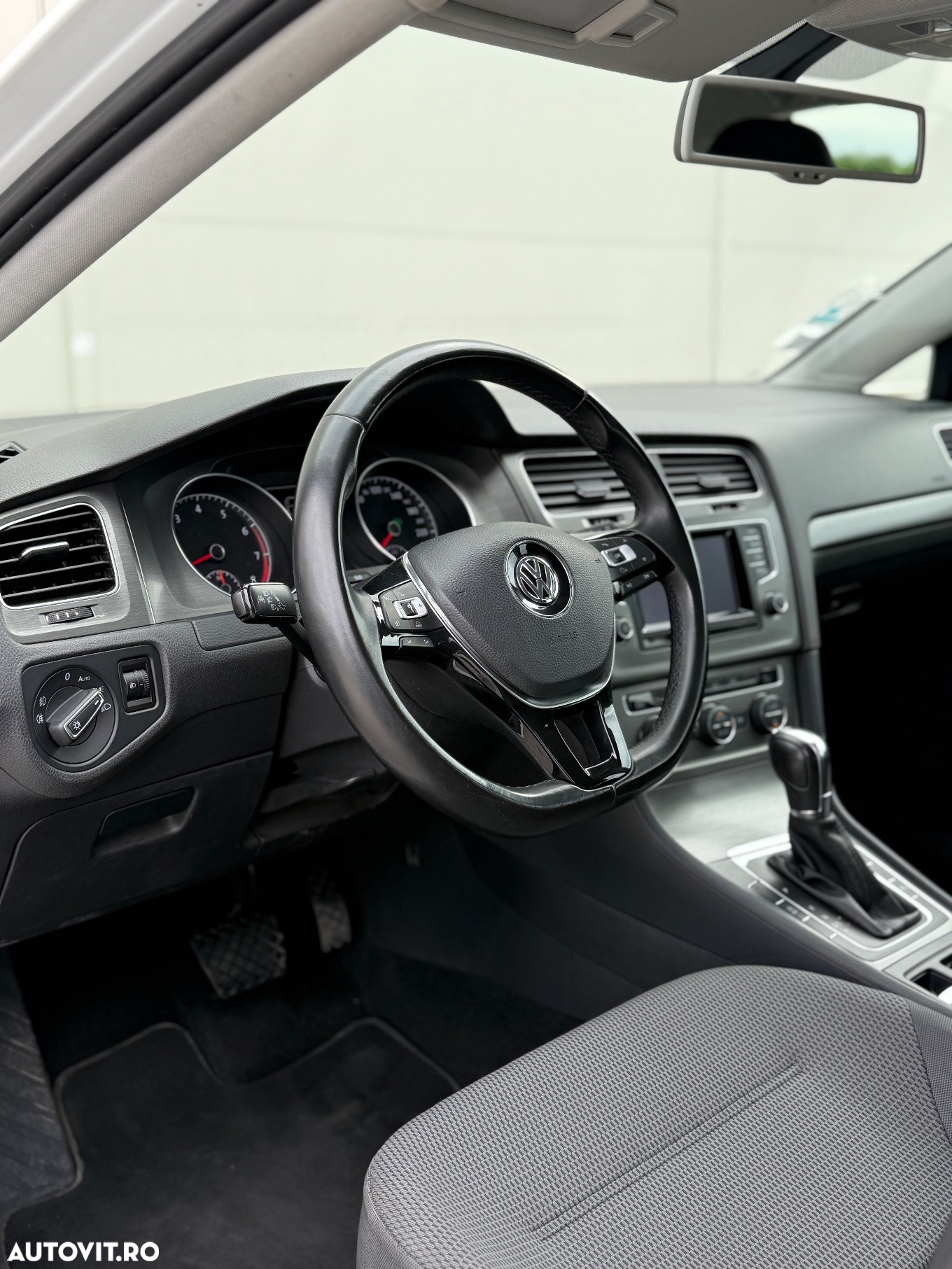 Volkswagen Golf 1.4 TSI BlueMotion Technology DSG Comfortline - 11