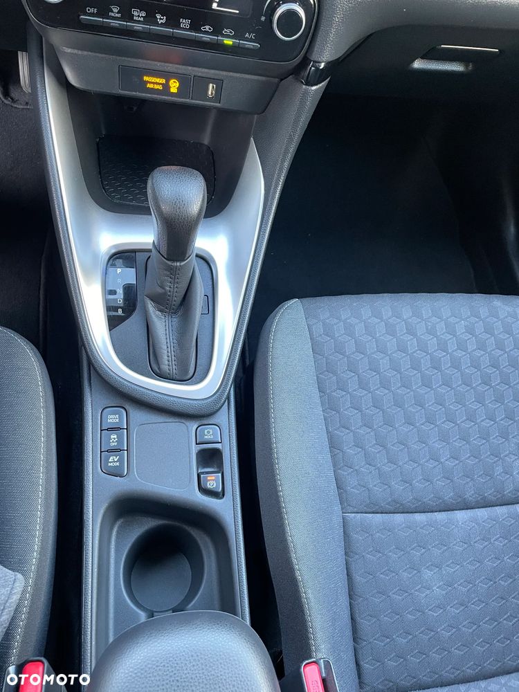 Toyota Yaris - 11