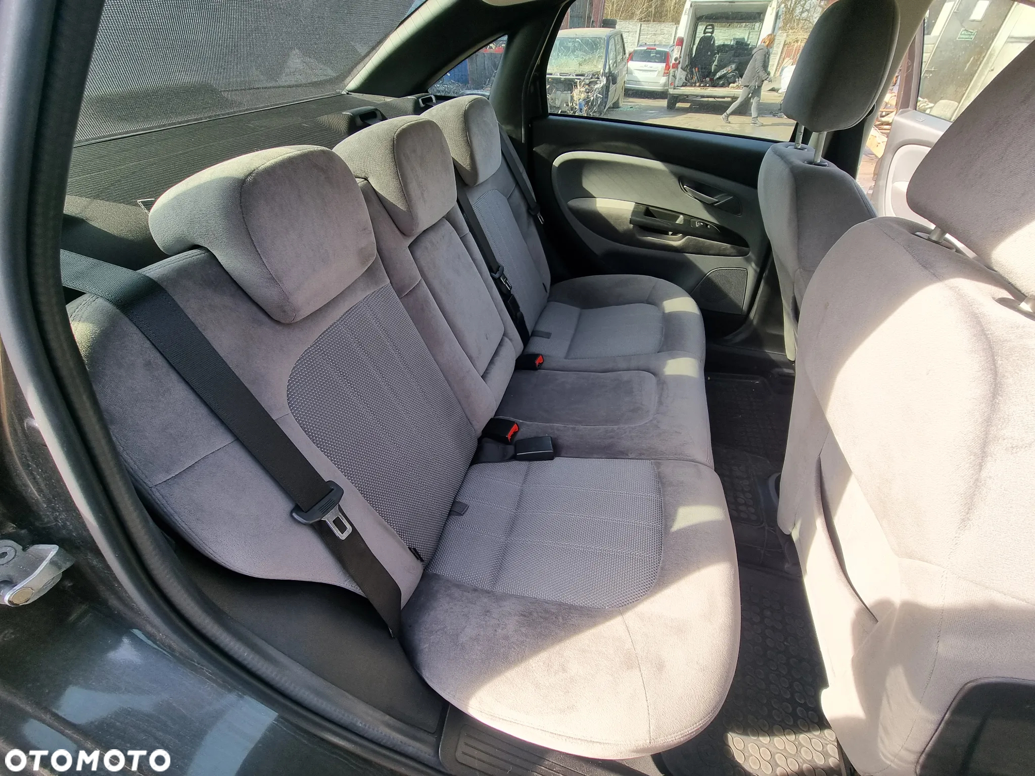 FIAT LINEA 07-15 2009 r. SEDAN fotel kierowcy i pasażera + kanapa tylna * - 3