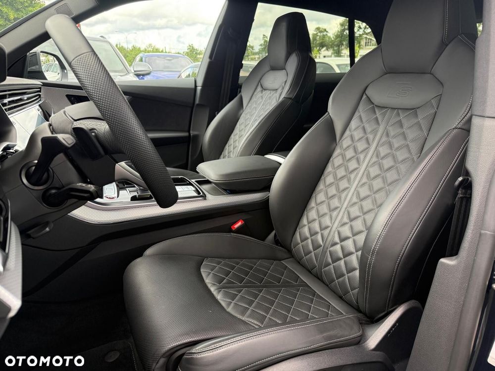 Audi SQ8 TFSI Quattro Tiptronic - 16