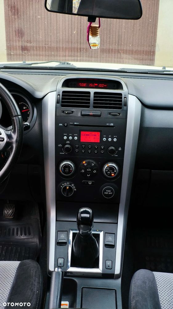 Suzuki Grand Vitara 1.9 DDiS - 10