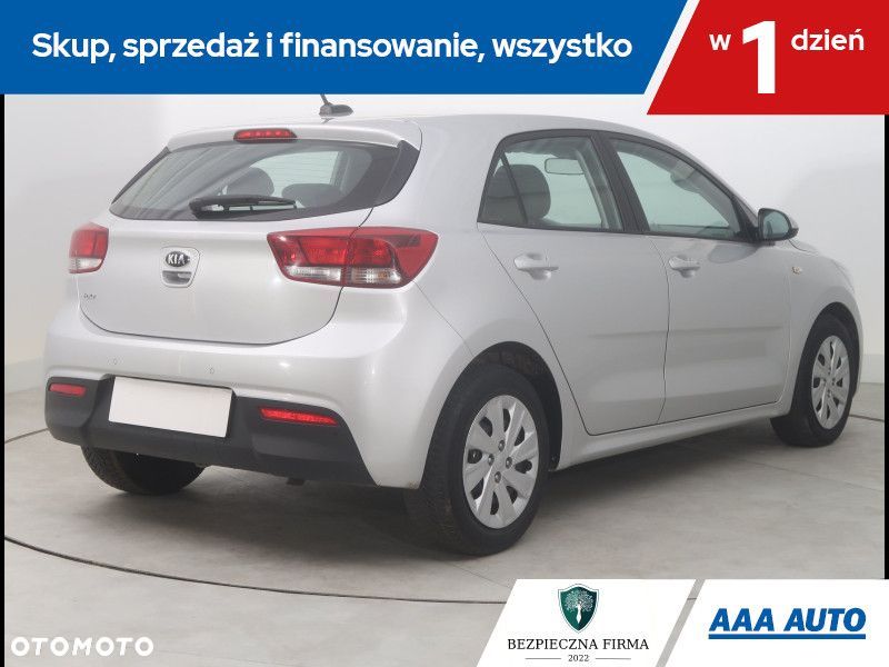 Kia Rio - 6