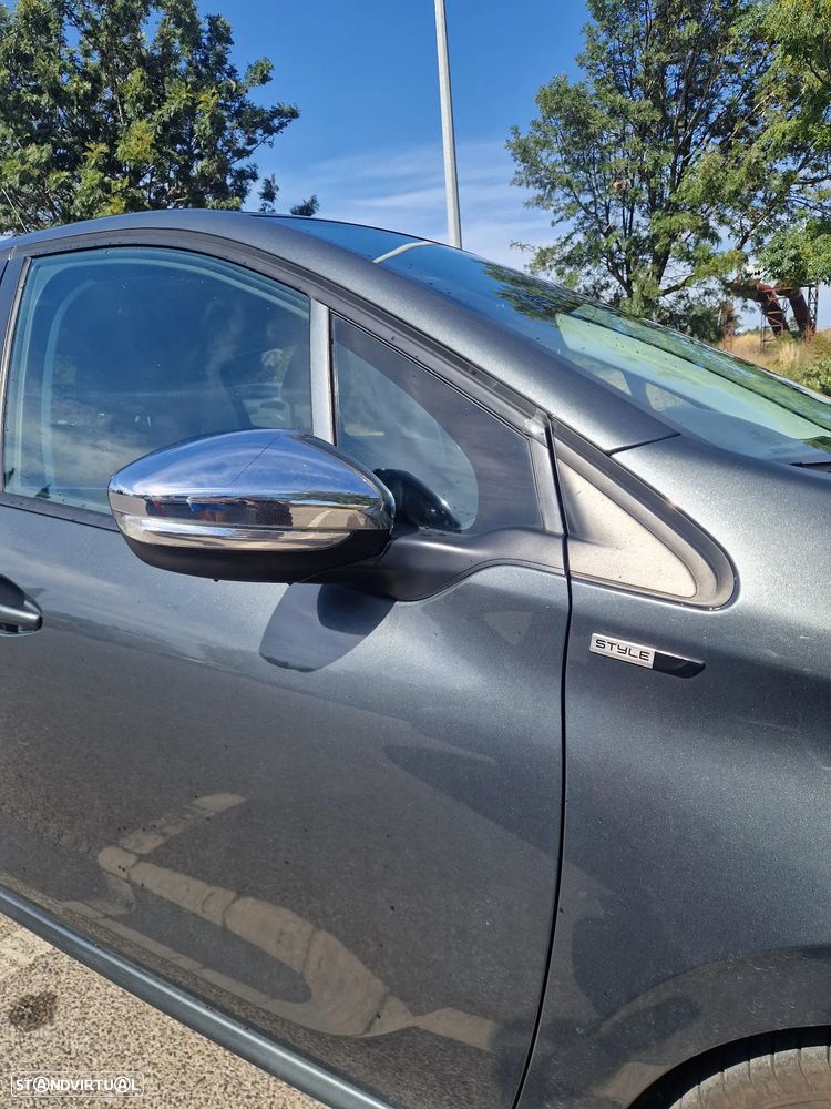 Peugeot 208 1.2 PureTech Style - 6