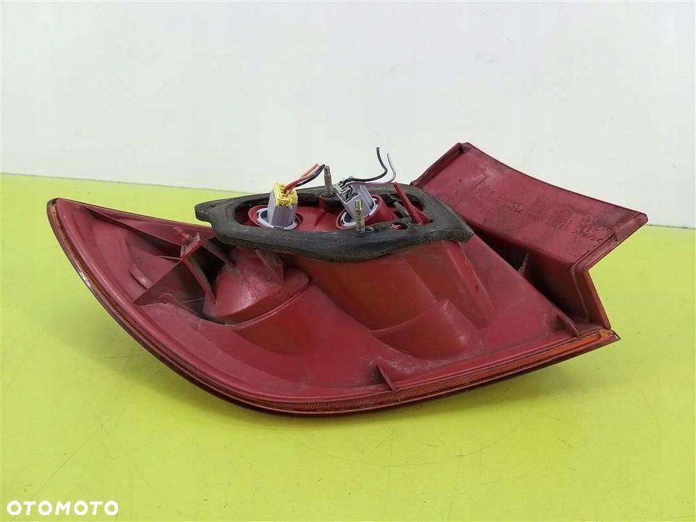 Lampa lewa tylna tył Mazda 3 I P2912 2003-2009 CZERWONA P2912 ORYGINAŁ - 3