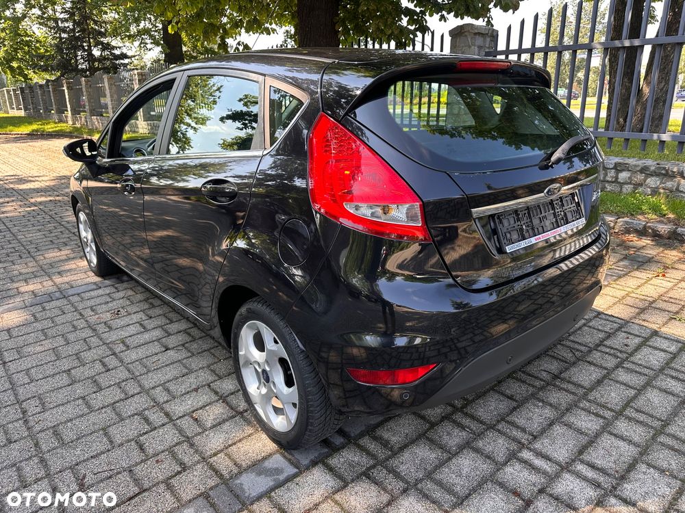 Ford Fiesta 1.25 Celebration - 3