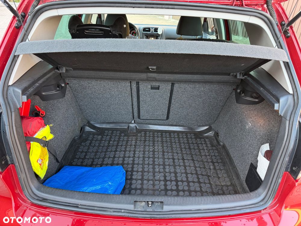 Volkswagen Golf - 10