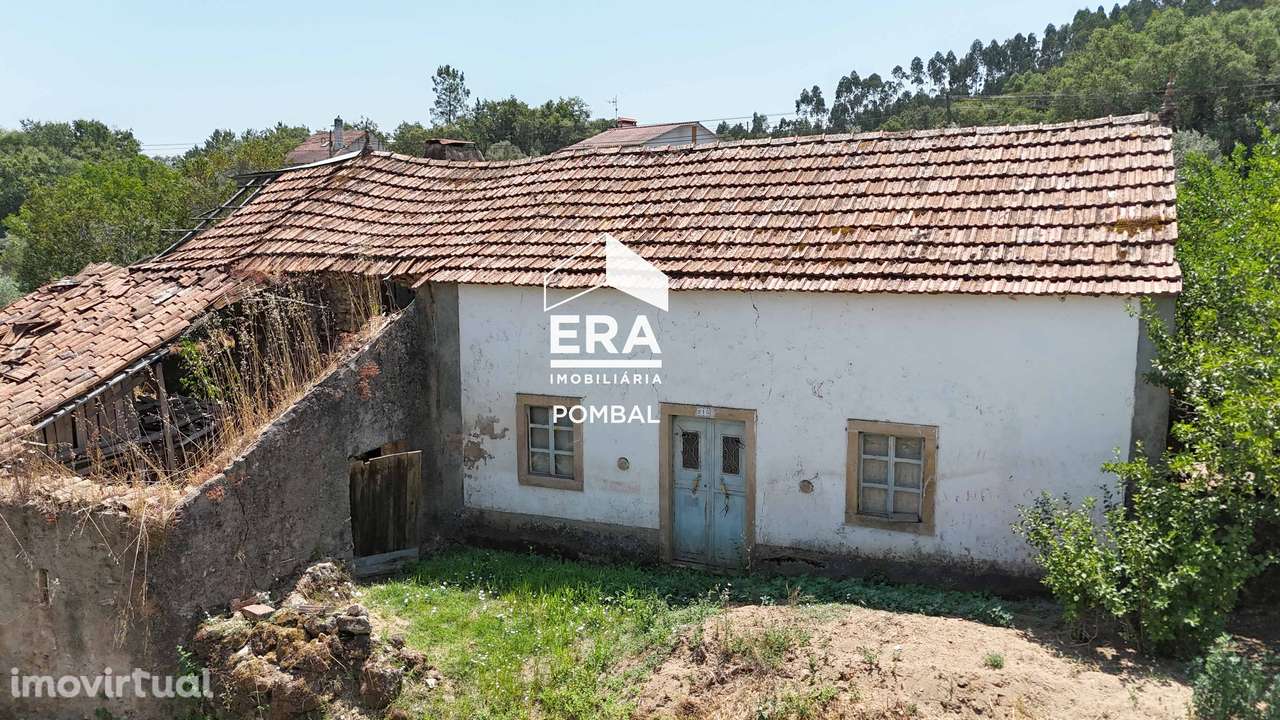 Moradia para restaurar com 2887m2 de terreno - Grande imagem: 4/13