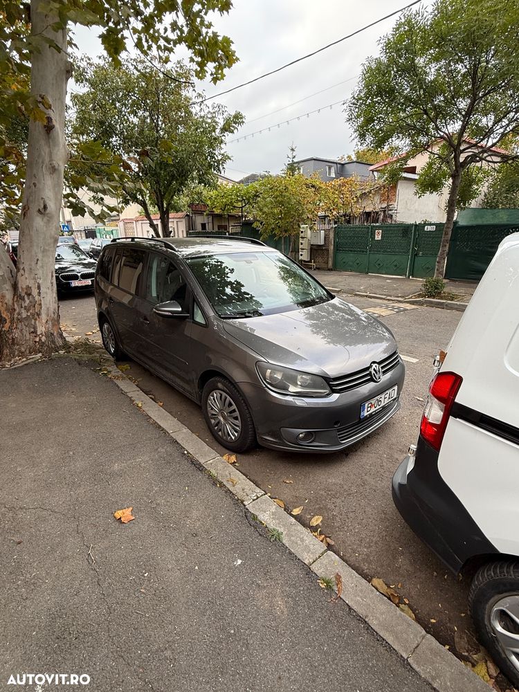 Volkswagen Touran - 1
